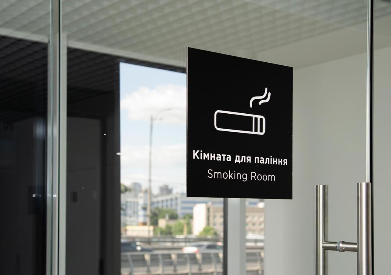 Kyivpasservis Hotel Kültér fotó