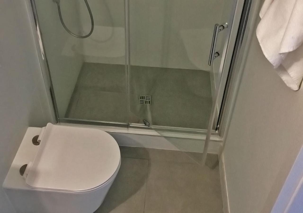 Kyivpasservis Hotel Kültér fotó