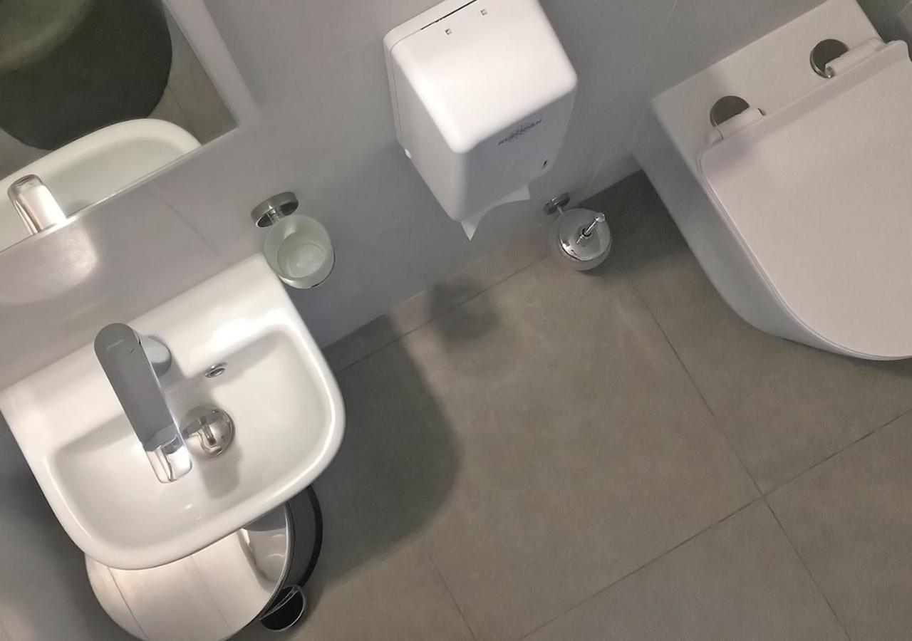 Kyivpasservis Hotel Kültér fotó
