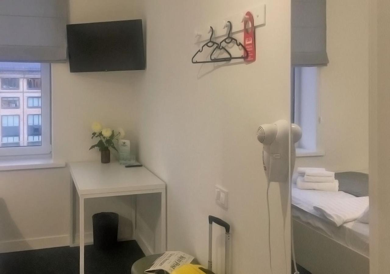 Kyivpasservis Hotel Kültér fotó